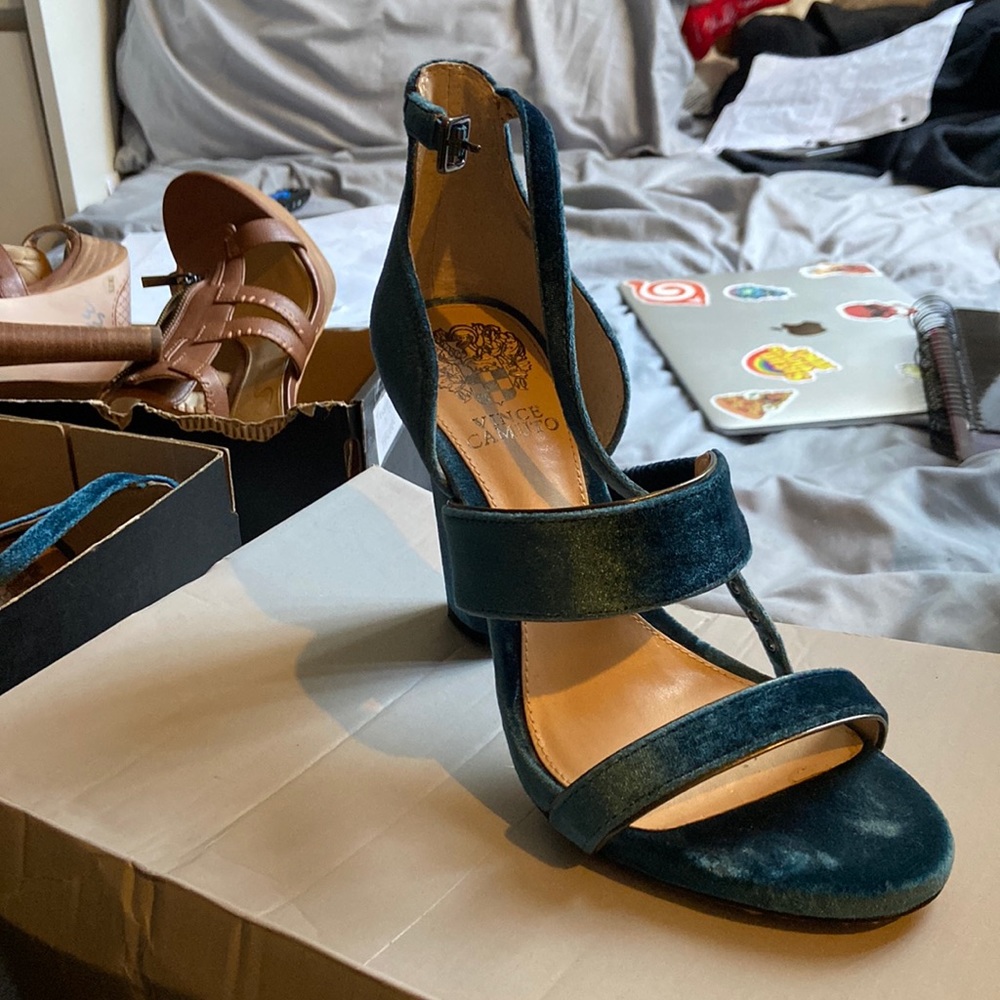 Vince Camuto blue heels